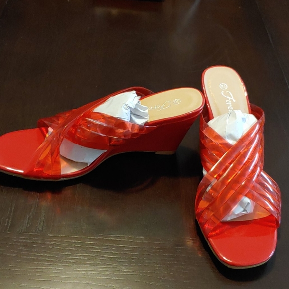 💥FLASH SALE💥Red Transparent Wedges❤🆕 - Picture 3 of 3